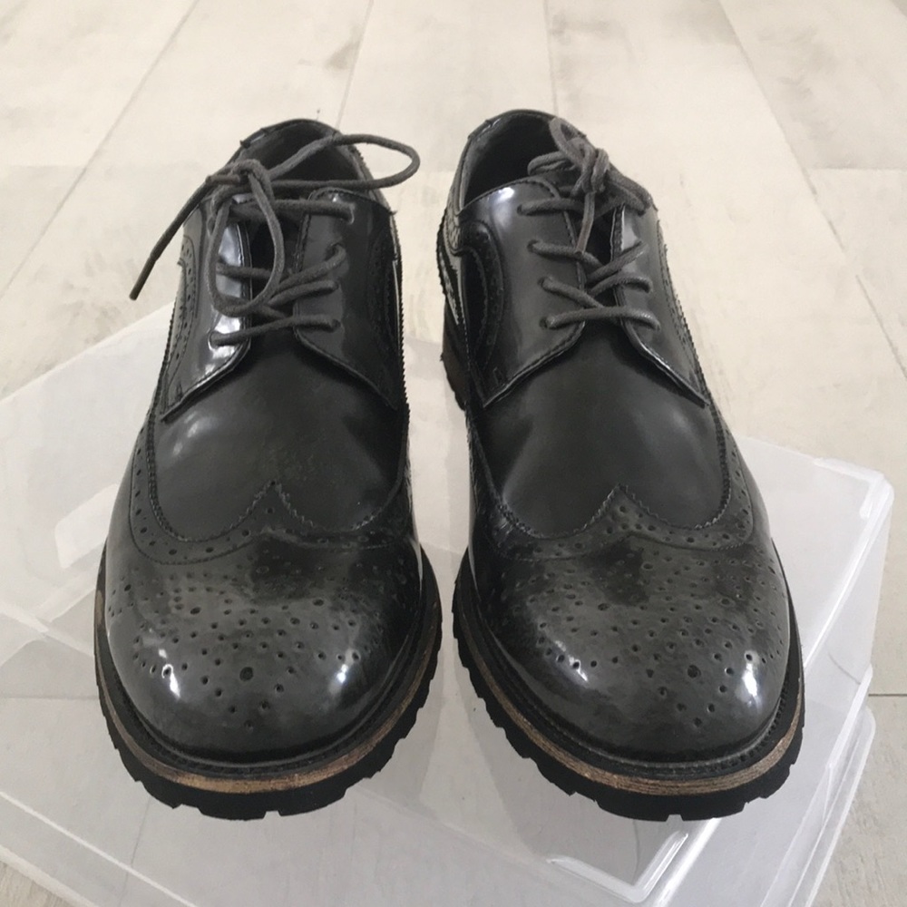 Men’s shoes